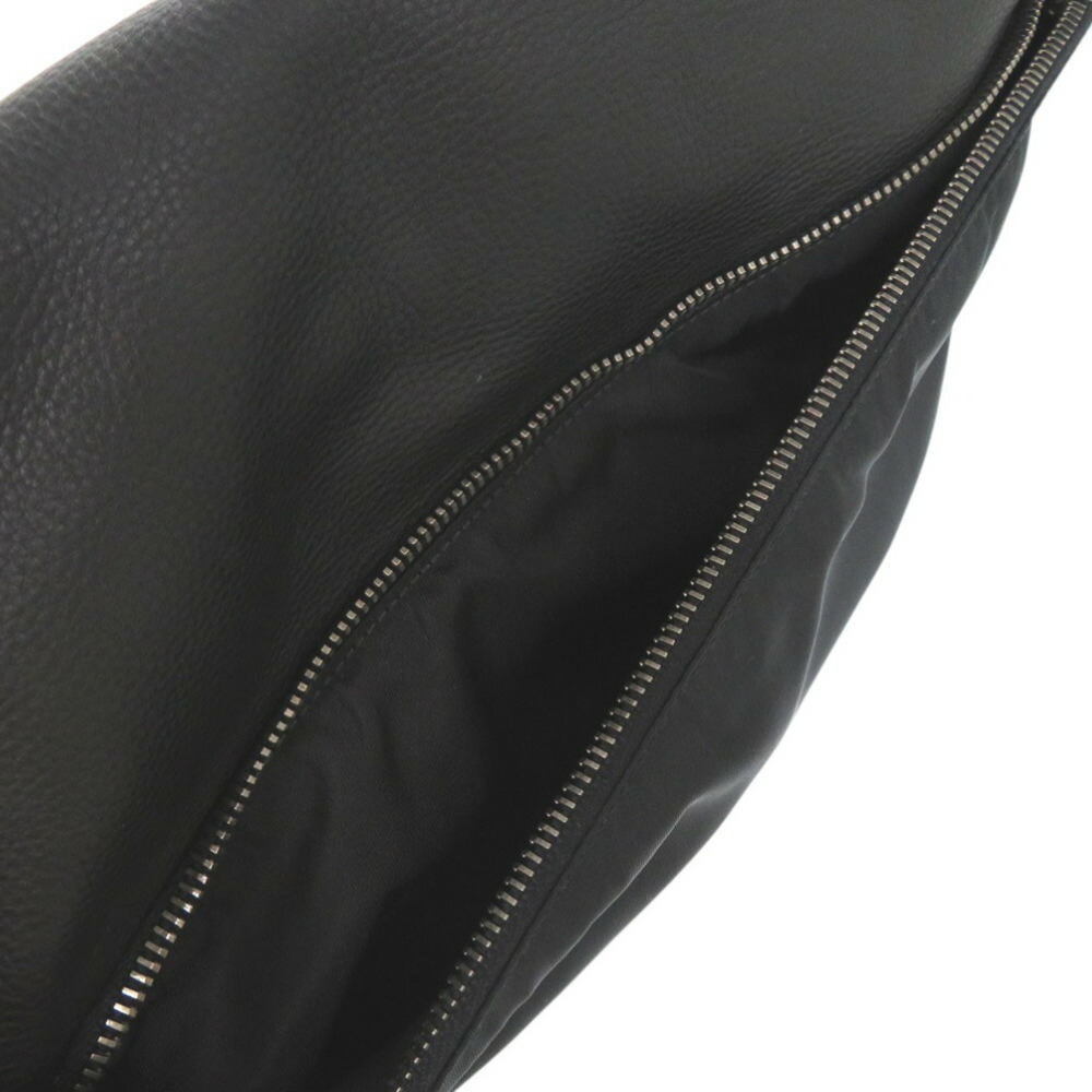 PRADA Bag - Picture 5 of 9